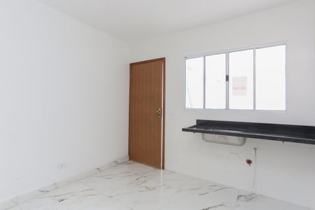 Casa para alugar com 88m², 2 quartos e 2 vagasCozinha 