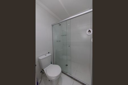 Apartamento à venda com 68m², 2 quartos e 1 vaga Apartamento à venda com 68m², 2 quartos e 1 vagaBanheiro da Suíte