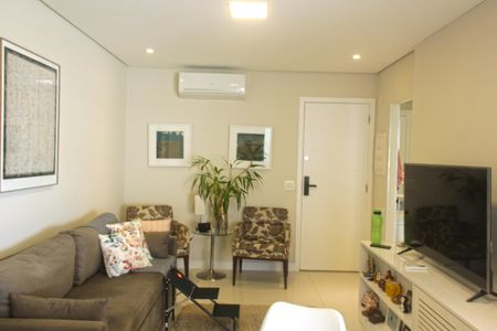 Sala de apartamento para alugar com 1 quarto, 45m² em Gonzaga, Santos