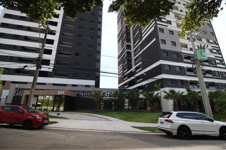 Apartamento para alugar com 67m², 2 quartos e 2 vagasFachada e portaria