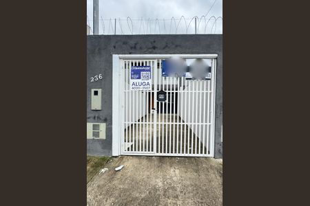 Casa à venda com 89m², 2 quartos e 2 vagas Casa à venda com 89m², 2 quartos e 2 vagasFachada