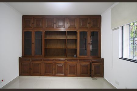 Casa para alugar com 365m², 5 quartos e 4 vagas Casa para alugar com 365m², 5 quartos e 4 vagasEscritório