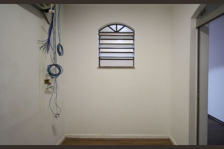 Casa para alugar com 365m², 5 quartos e 4 vagas Casa para alugar com 365m², 5 quartos e 4 vagasDispensa