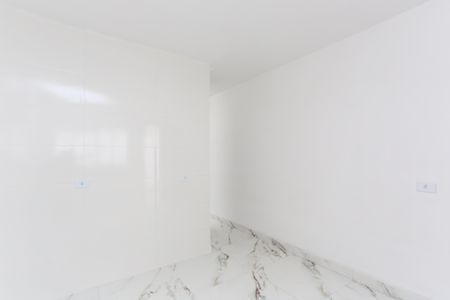 Casa à venda com 89m², 2 quartos e 2 vagas Casa à venda com 89m², 2 quartos e 2 vagasCozinha