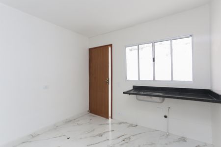 Casa à venda com 89m², 2 quartos e 2 vagas Casa à venda com 89m², 2 quartos e 2 vagasCozinha