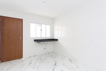 Casa à venda com 89m², 2 quartos e 2 vagas Casa à venda com 89m², 2 quartos e 2 vagasCozinha