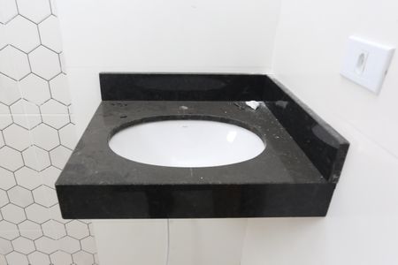 Casa à venda com 89m², 2 quartos e 2 vagas Casa à venda com 89m², 2 quartos e 2 vagasBanheiro da Suíte 1