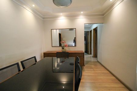 Apartamento à venda com 76m², 2 quartos e 1 vaga Apartamento à venda com 76m², 2 quartos e 1 vagaSala
