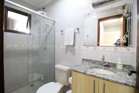 Apartamento à venda com 76m², 2 quartos e 1 vaga Apartamento à venda com 76m², 2 quartos e 1 vagaBanheiro