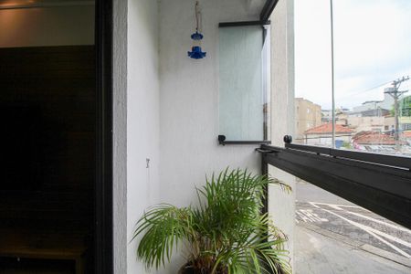 Apartamento à venda com 76m², 2 quartos e 1 vaga Apartamento à venda com 76m², 2 quartos e 1 vagaVaranda