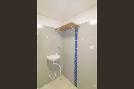 Casa para alugar com 100m², 2 quartos e 2 vagasBanheiro de serviço