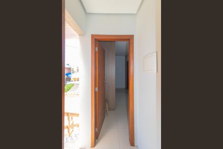 Casa para alugar com 100m², 2 quartos e 2 vagasCorredor