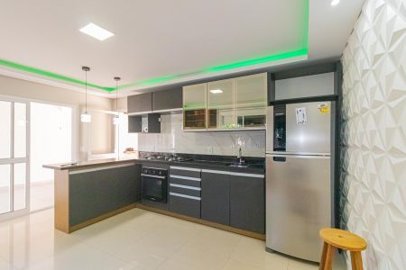 Casa para alugar com 100m², 2 quartos e 2 vagasSala/Cozinha