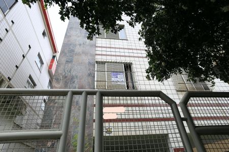 Apartamento à venda com 115m², 3 quartos e 1 vaga Apartamento à venda com 115m², 3 quartos e 1 vagaFachada com Plaquinha