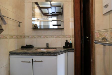 Apartamento à venda com 115m², 3 quartos e 1 vaga Apartamento à venda com 115m², 3 quartos e 1 vagaBanheiro da Suíte