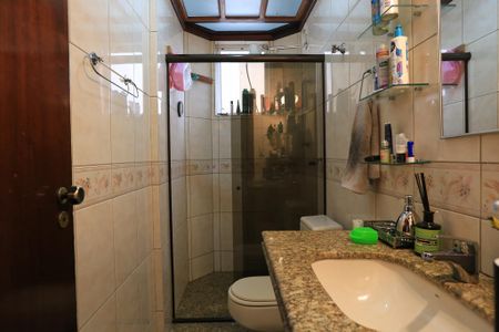 Apartamento à venda com 115m², 3 quartos e 1 vaga Apartamento à venda com 115m², 3 quartos e 1 vagaBanheiro