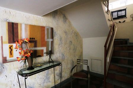 Apartamento à venda com 115m², 3 quartos e 1 vaga Apartamento à venda com 115m², 3 quartos e 1 vagaHall