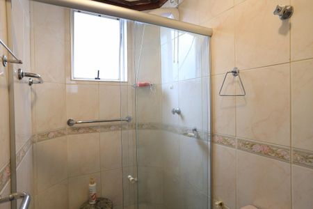 Apartamento à venda com 115m², 3 quartos e 1 vaga Apartamento à venda com 115m², 3 quartos e 1 vagaBanheiro da Suíte