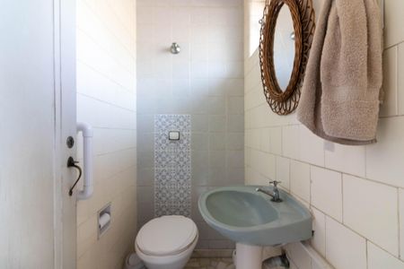 Casa à venda com 160m², 3 quartos e 1 vaga Casa à venda com 160m², 3 quartos e 1 vagaLavabo - Pìso Inferior