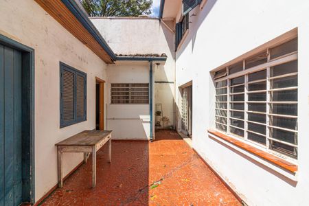 Casa à venda com 160m², 3 quartos e 1 vaga Casa à venda com 160m², 3 quartos e 1 vagaQuintal