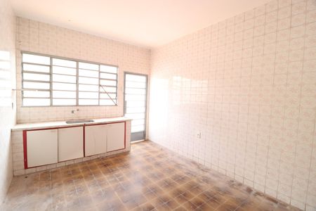Casa para alugar com 165m², 6 quartos e 2 vagasCozinha