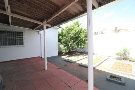 Casa para alugar com 165m², 6 quartos e 2 vagasQuintal