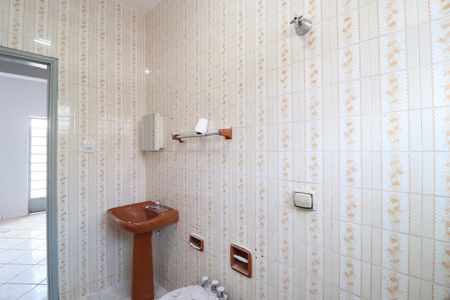 Casa para alugar com 165m², 6 quartos e 2 vagasBanheiro Social