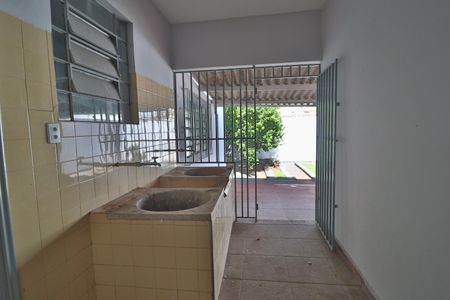 Casa para alugar com 165m², 6 quartos e 2 vagasÁrea de Serviço