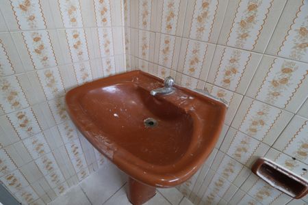 Casa para alugar com 165m², 6 quartos e 2 vagasBanheiro Social