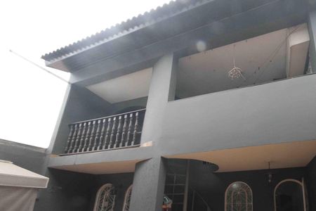 Casa para alugar com 300m², 3 quartos e 1 vaga Casa para alugar com 300m², 3 quartos e 1 vagaGaragem