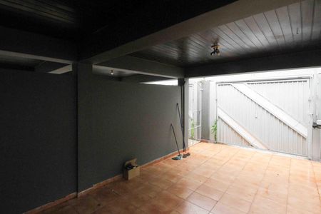 Casa para alugar com 300m², 3 quartos e 1 vaga Casa para alugar com 300m², 3 quartos e 1 vagaGaragem