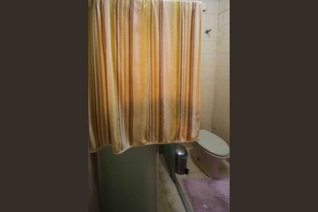 Casa para alugar com 300m², 3 quartos e 1 vaga Casa para alugar com 300m², 3 quartos e 1 vagaBanheiro Social