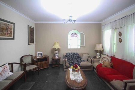 Casa para alugar com 300m², 3 quartos e 1 vaga Casa para alugar com 300m², 3 quartos e 1 vagaSala