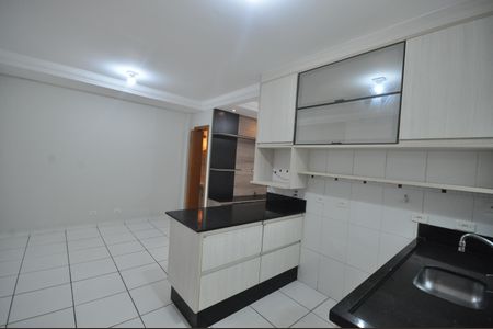 Casa para alugar com 135m², 2 quartos e 2 vagasCozinha