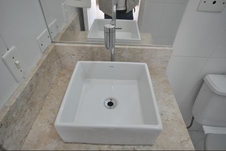 Casa para alugar com 135m², 2 quartos e 2 vagasBanheiro da Suíte 1