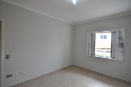 Casa para alugar com 135m², 2 quartos e 2 vagasSuíte 2