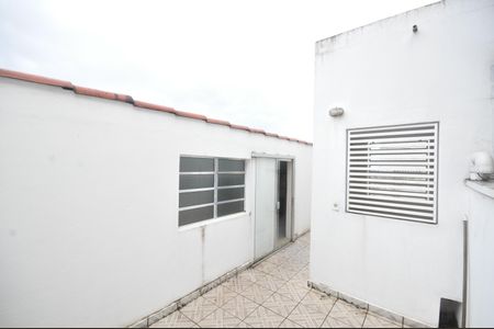 Casa para alugar com 135m², 2 quartos e 2 vagasTerraço