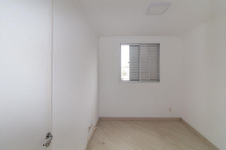Quarto 1 de apartamento para alugar com 2 quartos, 55m² em Vila Ema, São Paulo
