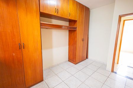 quarto 1 de casa de condomínio para alugar com 2 quartos, 70m² em Etelvina Carneiro, Belo Horizonte