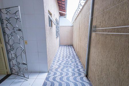 Casa de condomínio para alugar com 70m², 2 quartos e 2 vagasarea privativa e de serviço