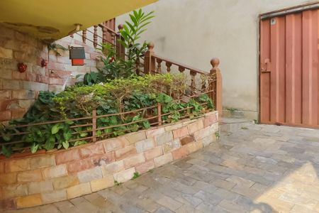 Casa à venda com 3 quartos, 382m² em Fernão Dias, Belo Horizonte