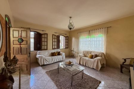 Casa à venda com 3 quartos, 382m² em Fernão Dias, Belo Horizonte