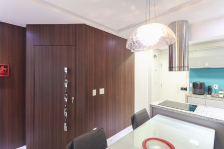 Apartamento à venda com 100m², 2 quartos e 2 vagas Apartamento à venda com 100m², 2 quartos e 2 vagasSala de Jantar