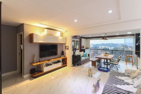 Apartamento à venda com 100m², 2 quartos e 2 vagas Apartamento à venda com 100m², 2 quartos e 2 vagasSala