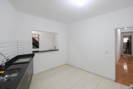Casa para alugar com 80m², 2 quartos e sem vaga Casa para alugar com 80m², 2 quartos e sem vagaCozinha