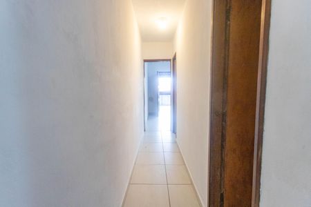 Corredor  de casa para alugar com 2 quartos, 80m² em Vila Nogueira, Diadema