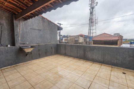 Casa para alugar com 80m², 2 quartos e 1 vagaÁrea de serviço / varanda 