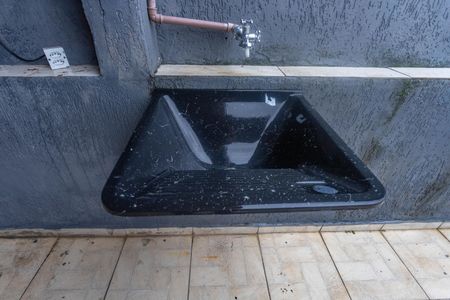 Casa para alugar com 80m², 2 quartos e 1 vagaÁrea de serviço / varanda 