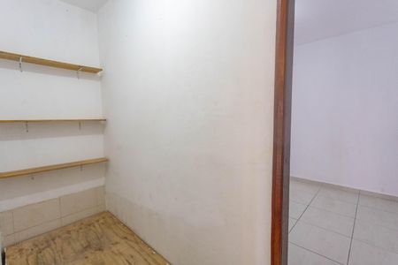 Casa para alugar com 80m², 2 quartos e 1 vagaCorredor - armário 