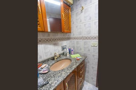 Casa à venda com 133m², 2 quartos e 2 vagas Casa à venda com 133m², 2 quartos e 2 vagasBanheiro